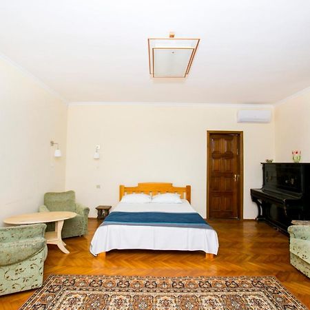 Guest House Lavr Gagra Exterior foto