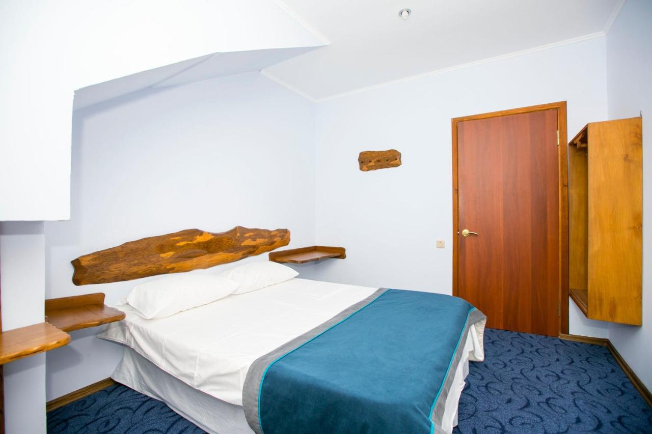 Guest House Lavr Gagra Exterior foto